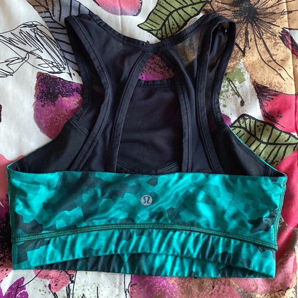 Lululemon Meshed Up Bra - Picture 4 of 6